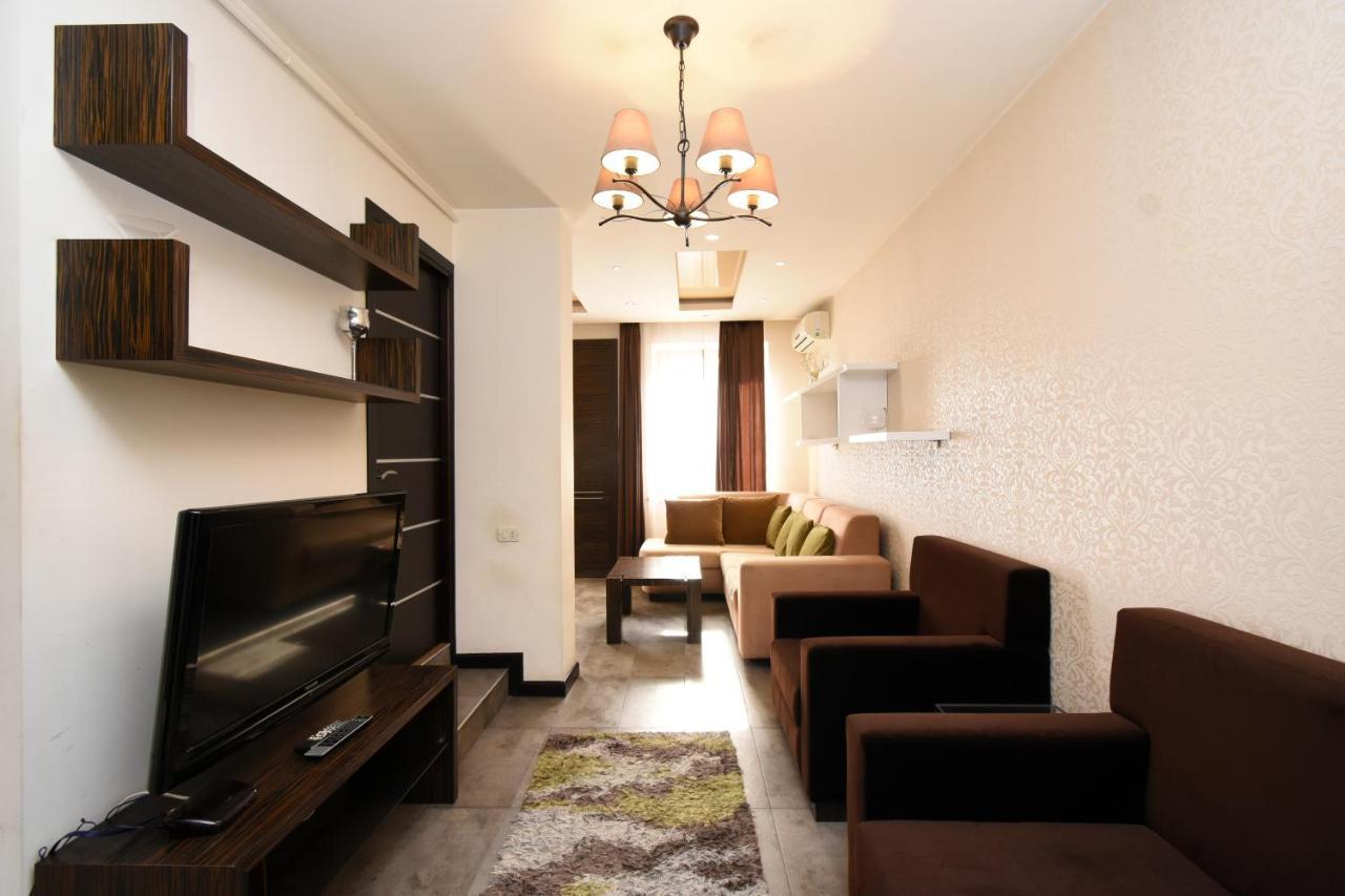 Galaxy Inn Luxury Hostel In Center Ереван Экстерьер фото
