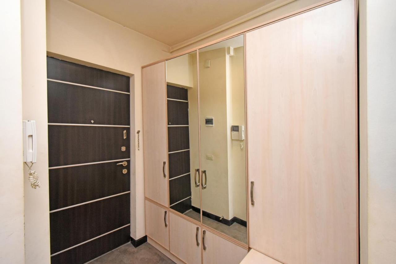 Galaxy Inn Luxury Hostel In Center Ереван Экстерьер фото